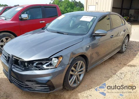 2018 Volkswagen Passat 2.0T R-Line/2.0T S из США, поврежденный, VIN 1VWAA7A31JC025005